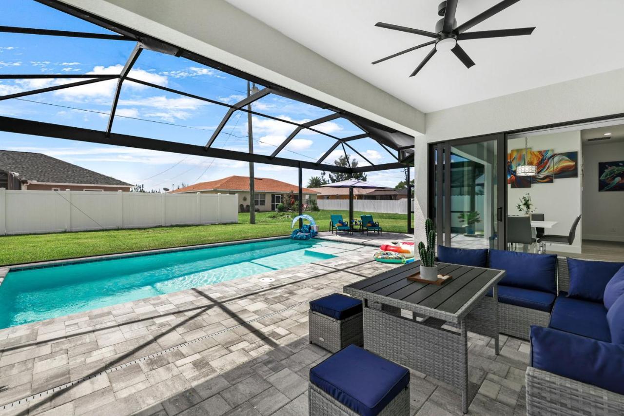 Perfect Oasis Retreat ! 2023 Luxury Built Home, Heated Pool And Games Cape Coral Exterior photo